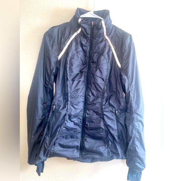 lululemon athletica Jackets & Blazers - Lululemon Run‎ Take Flight Zip Up Black Jacket Rare size 8